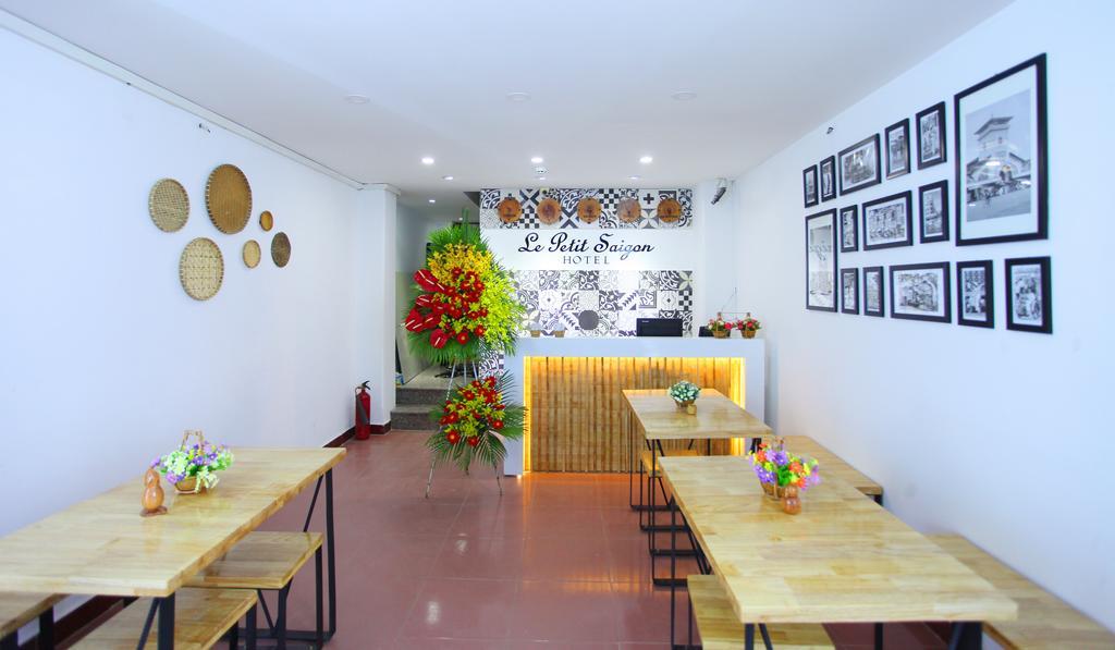 Le Petit Sai Gon Hotel โฮจิมินห์ซิตี้ ภายนอก รูปภาพ